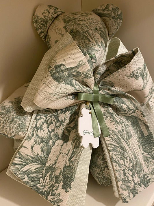 Orsetto artigianale Toile de Jouy verde 40 cm con doppio fiocco e coulotte in cotone